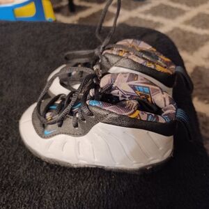 Stylish Kids Shoes with Patterned Design